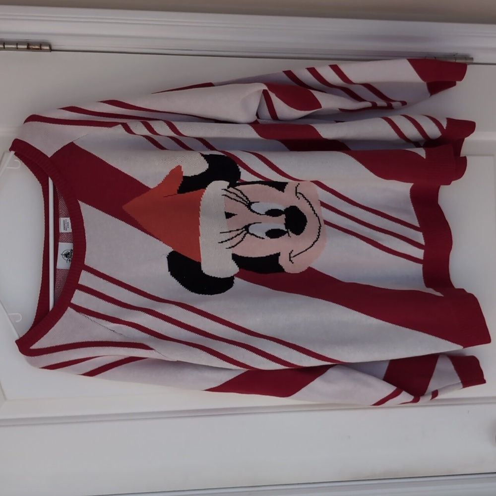 BRAND NEW Minnie Mouse Christmas Sweater
